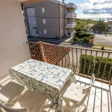 In With Wifi Apartment Jadranovo
